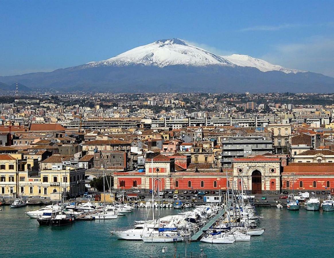 Suite Con Terrazza In Centro Storico CTA Exterior foto